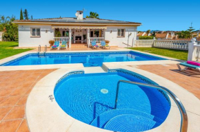 Villa Aran by Villa Plus